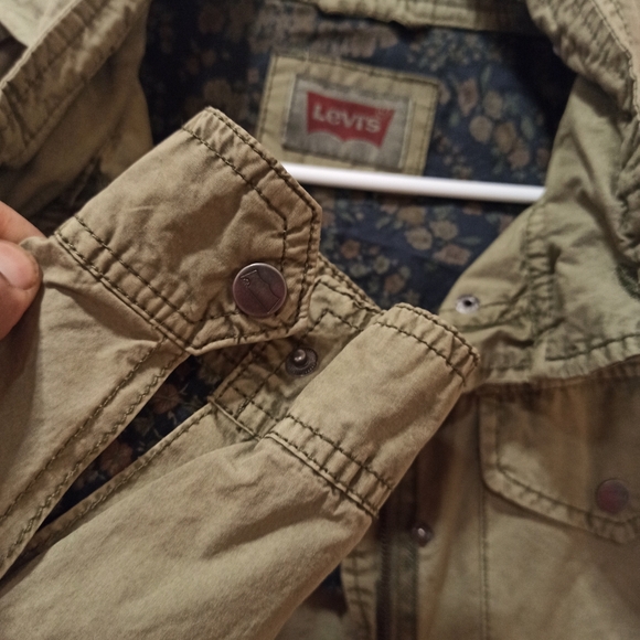 Levi's Womens Military Jacket small Olive Green Zip/Snap Closure Hideaway Hood - Picture 5 of 16